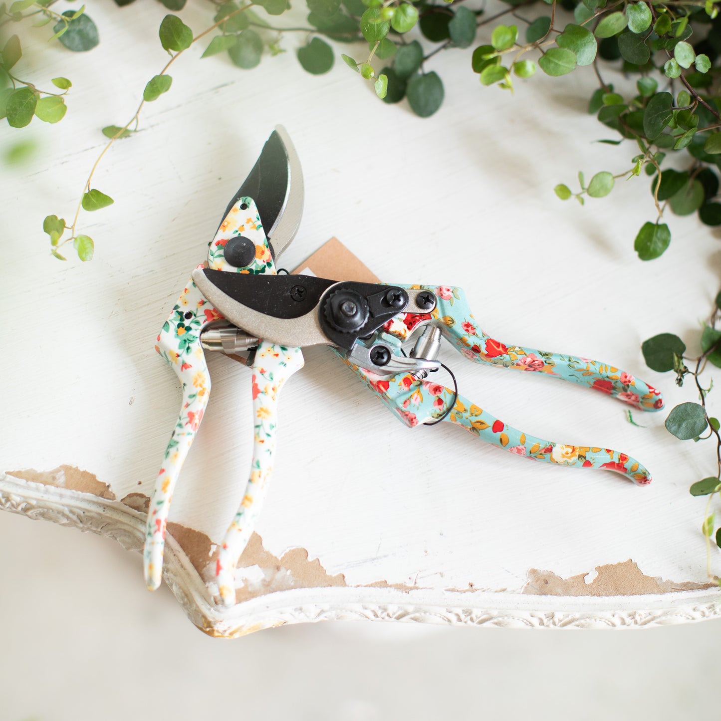 Floral Shears (2 Styles)