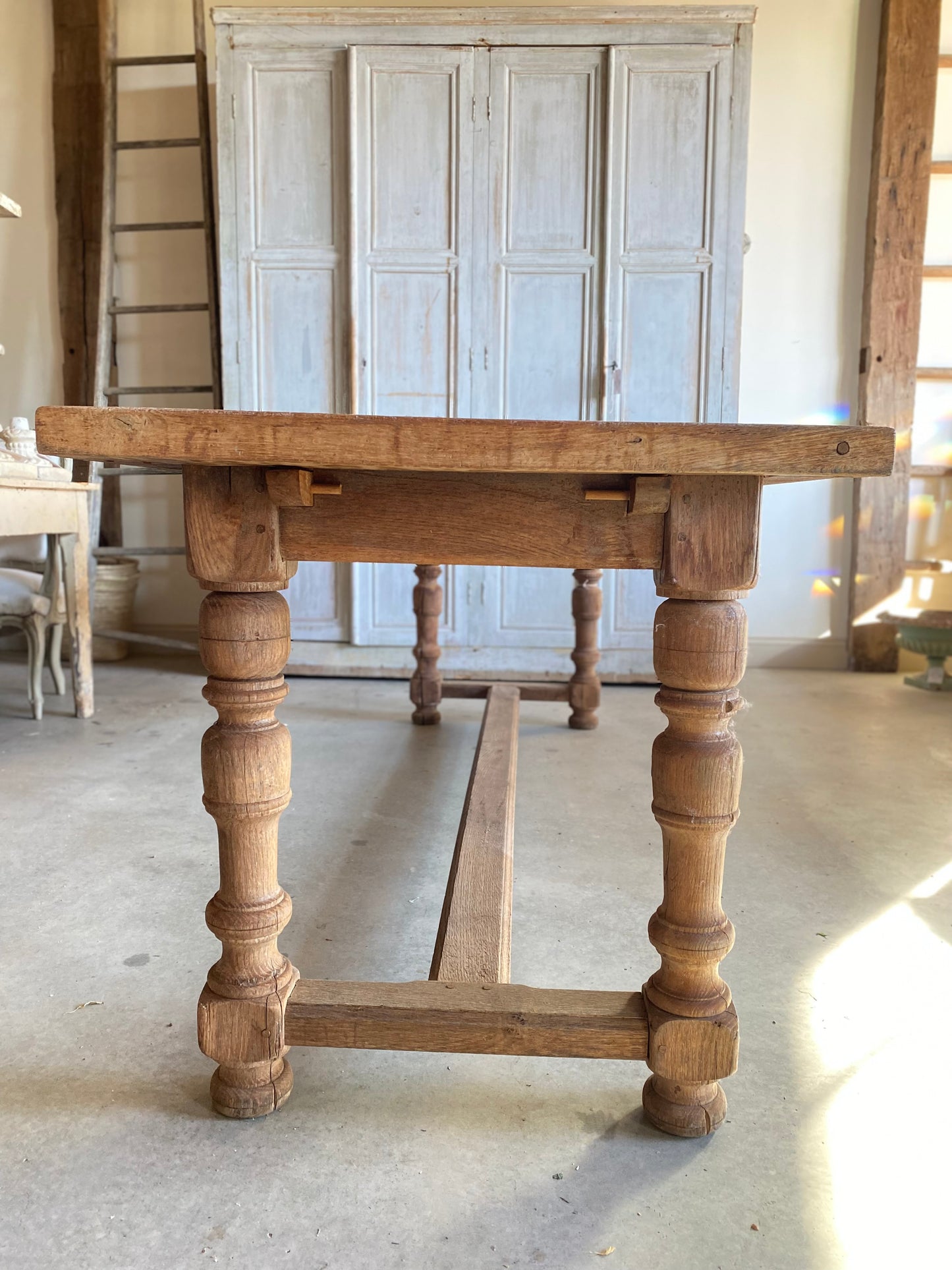 French Pegged Oak Spindled Table