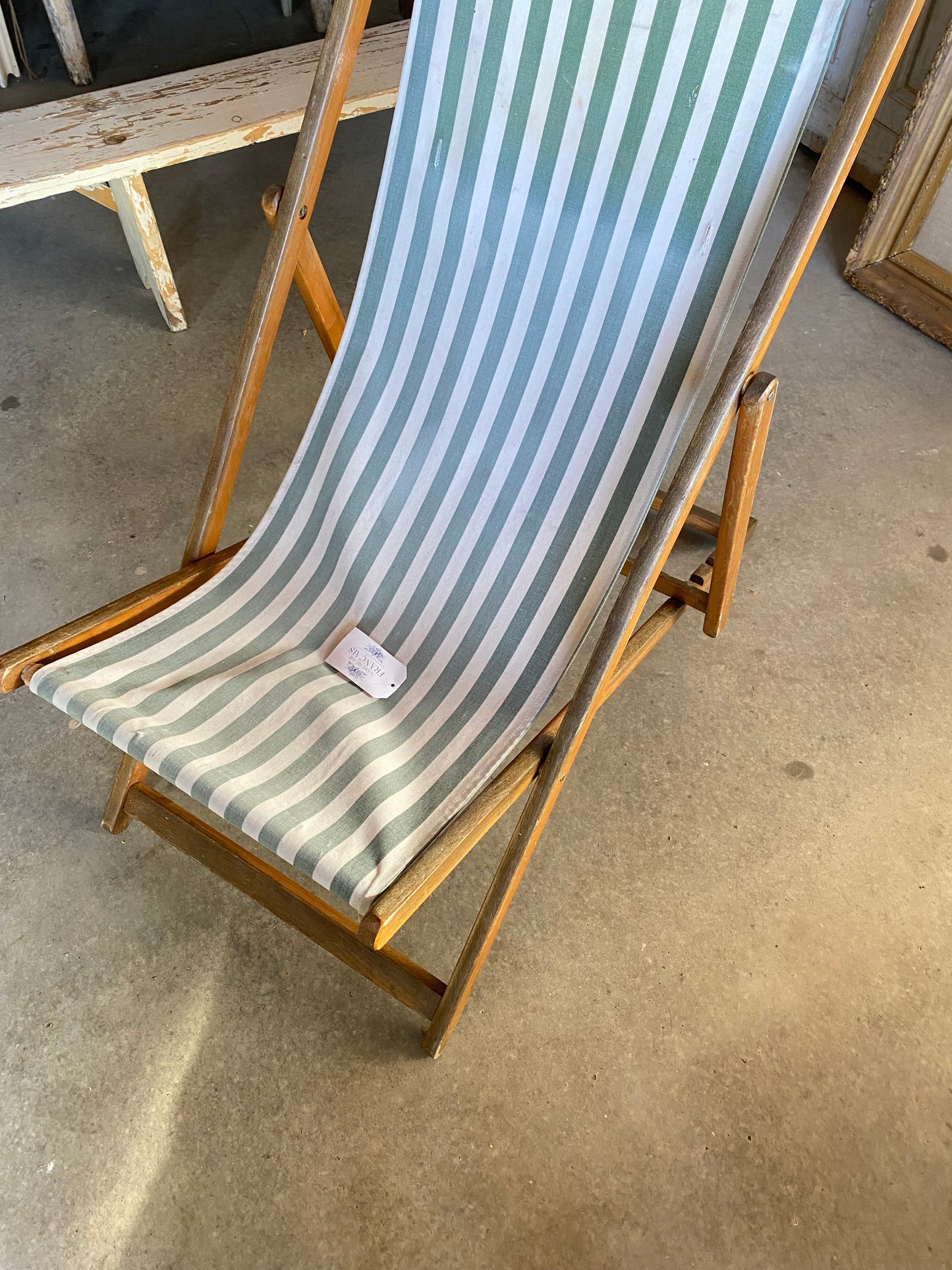French Green/White Striped Folding Lounge Chair