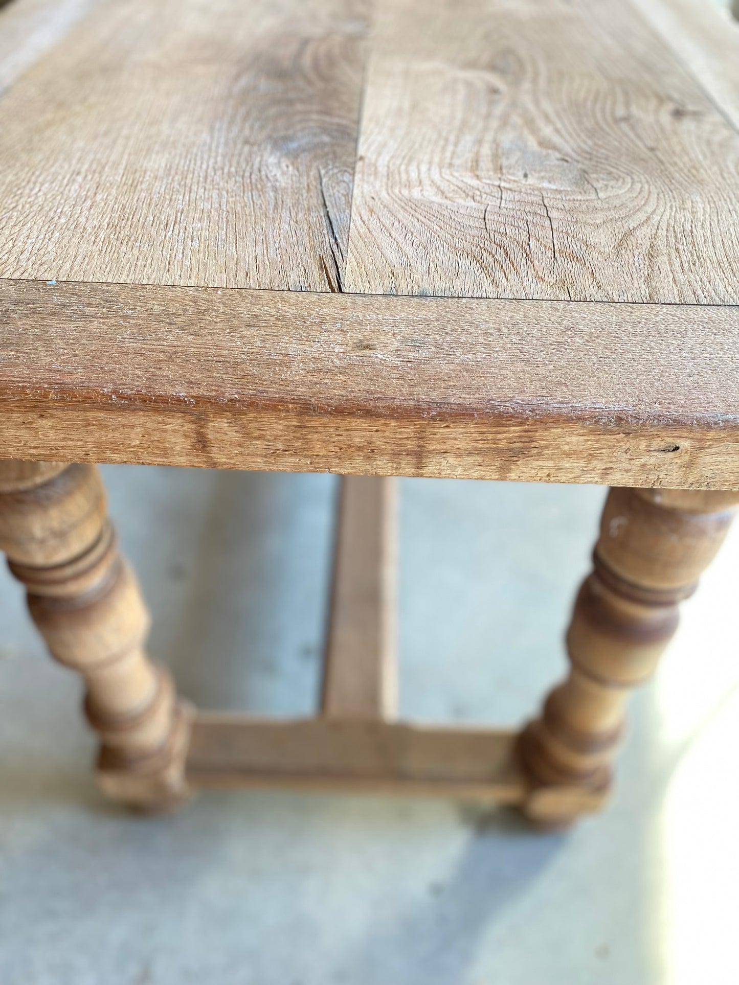 French Pegged Oak Spindled Table