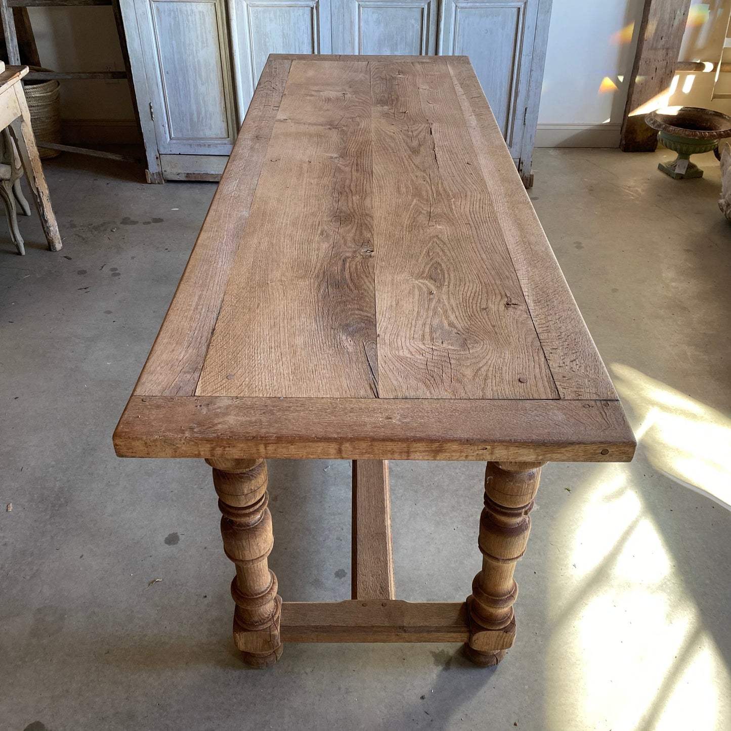 French Pegged Oak Spindled Table