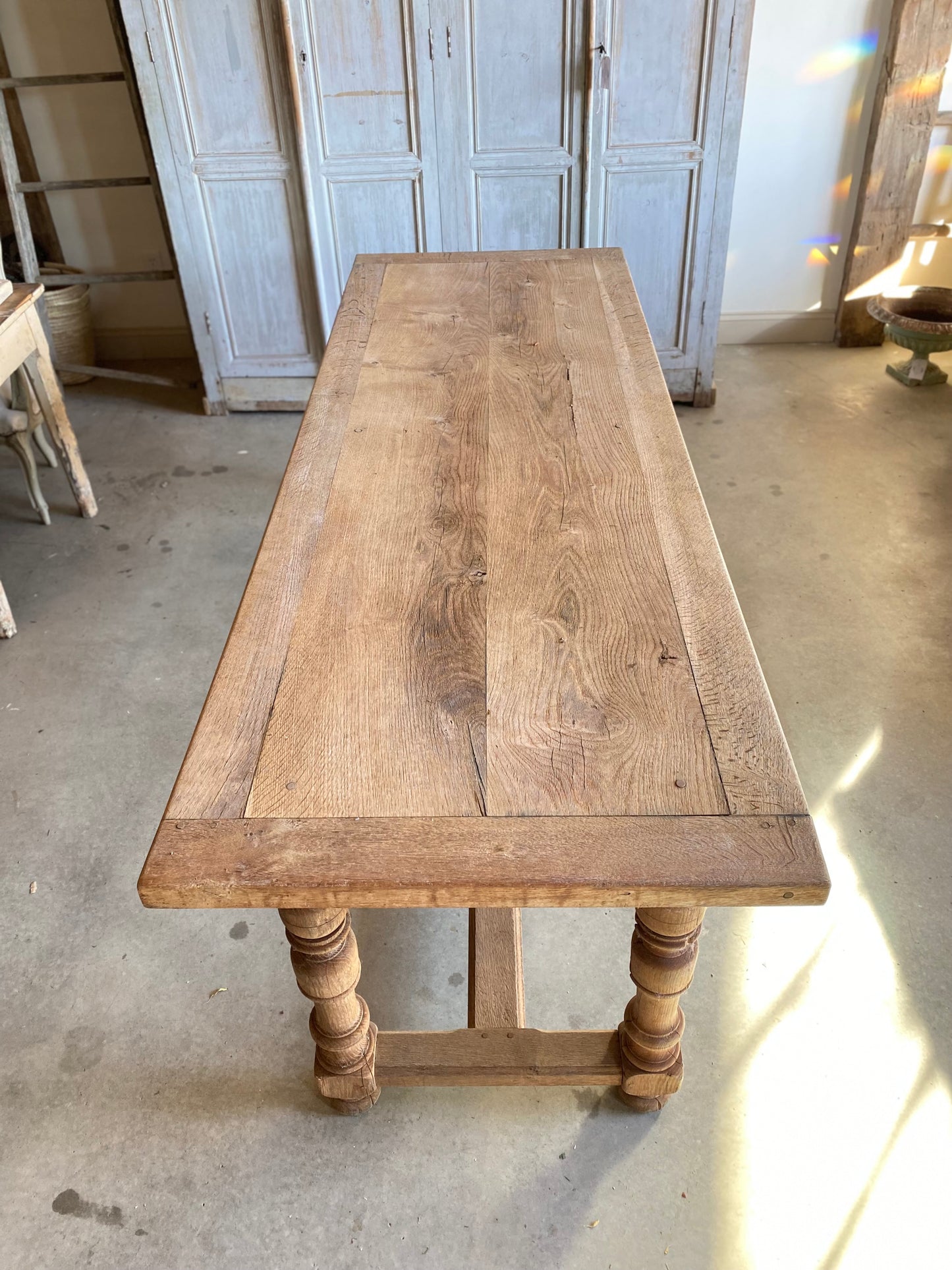 French Pegged Oak Spindled Table