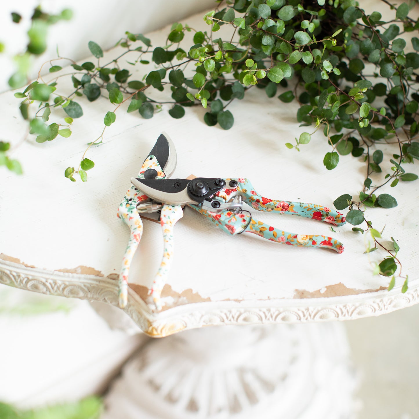 Floral Shears (2 Styles)