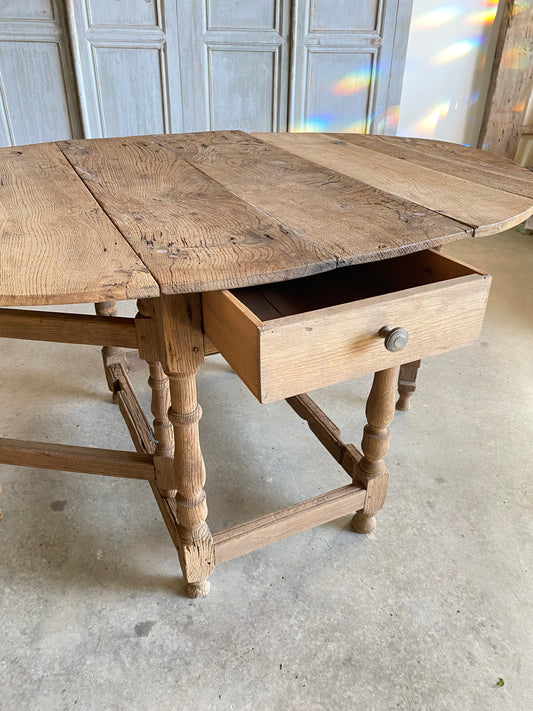 French Drop Leaf Round Table