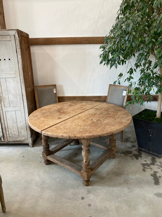 French 18th Century Pegged Round Table
