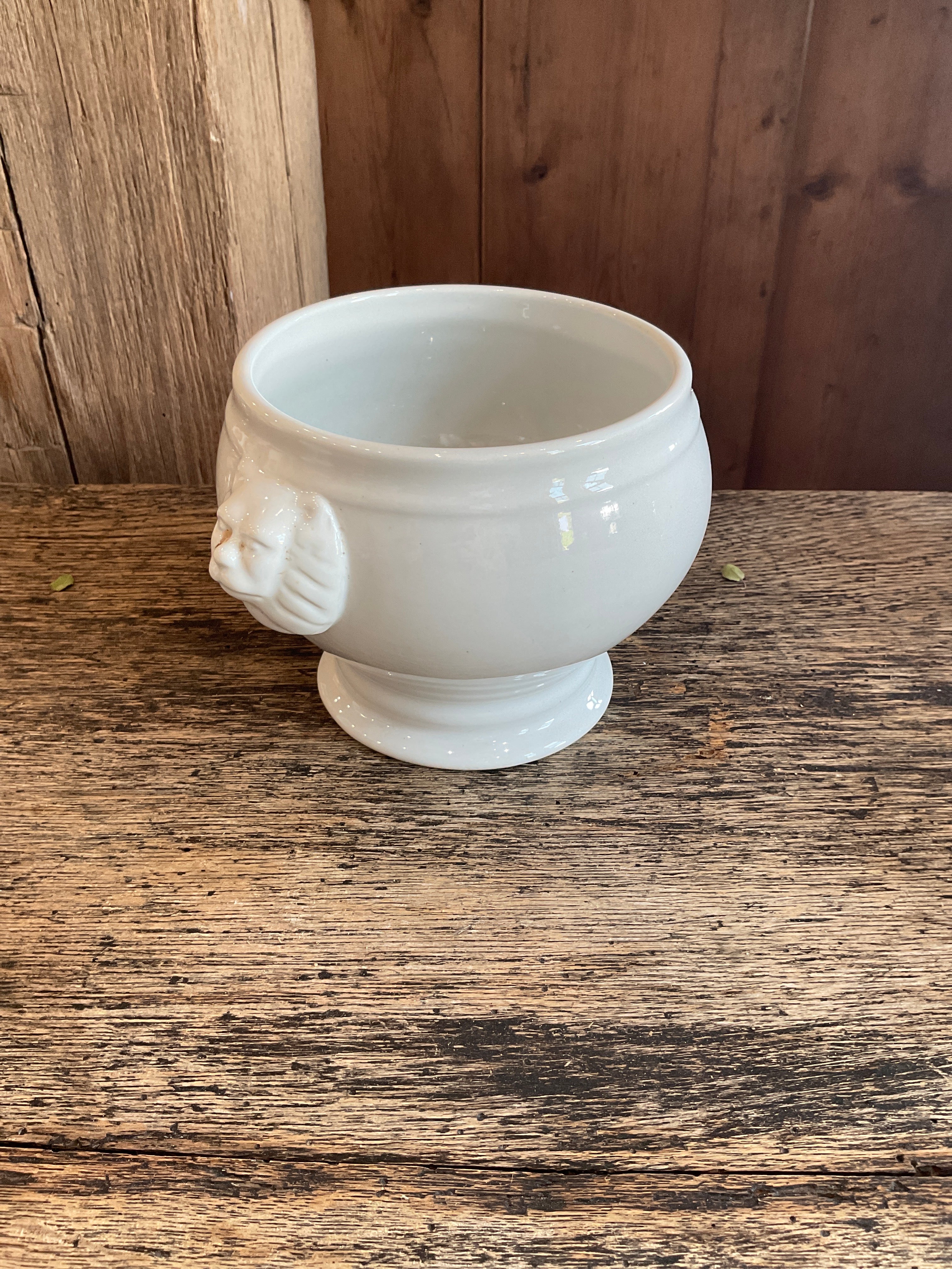 White Lion Head Bowl