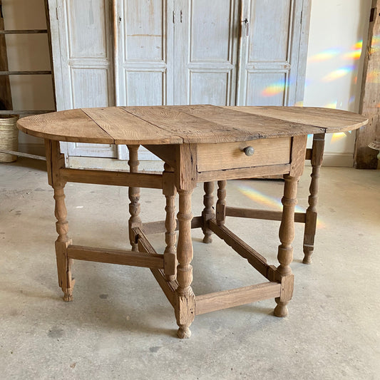 French Drop Leaf Round Table