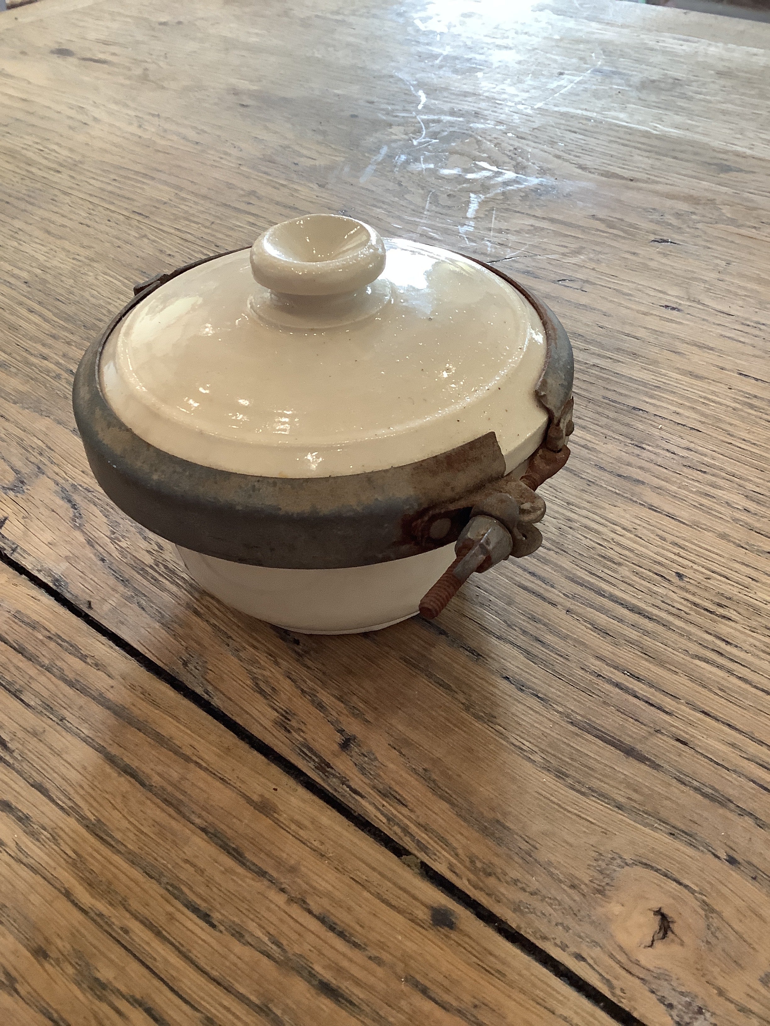Boullion Pot with Lid