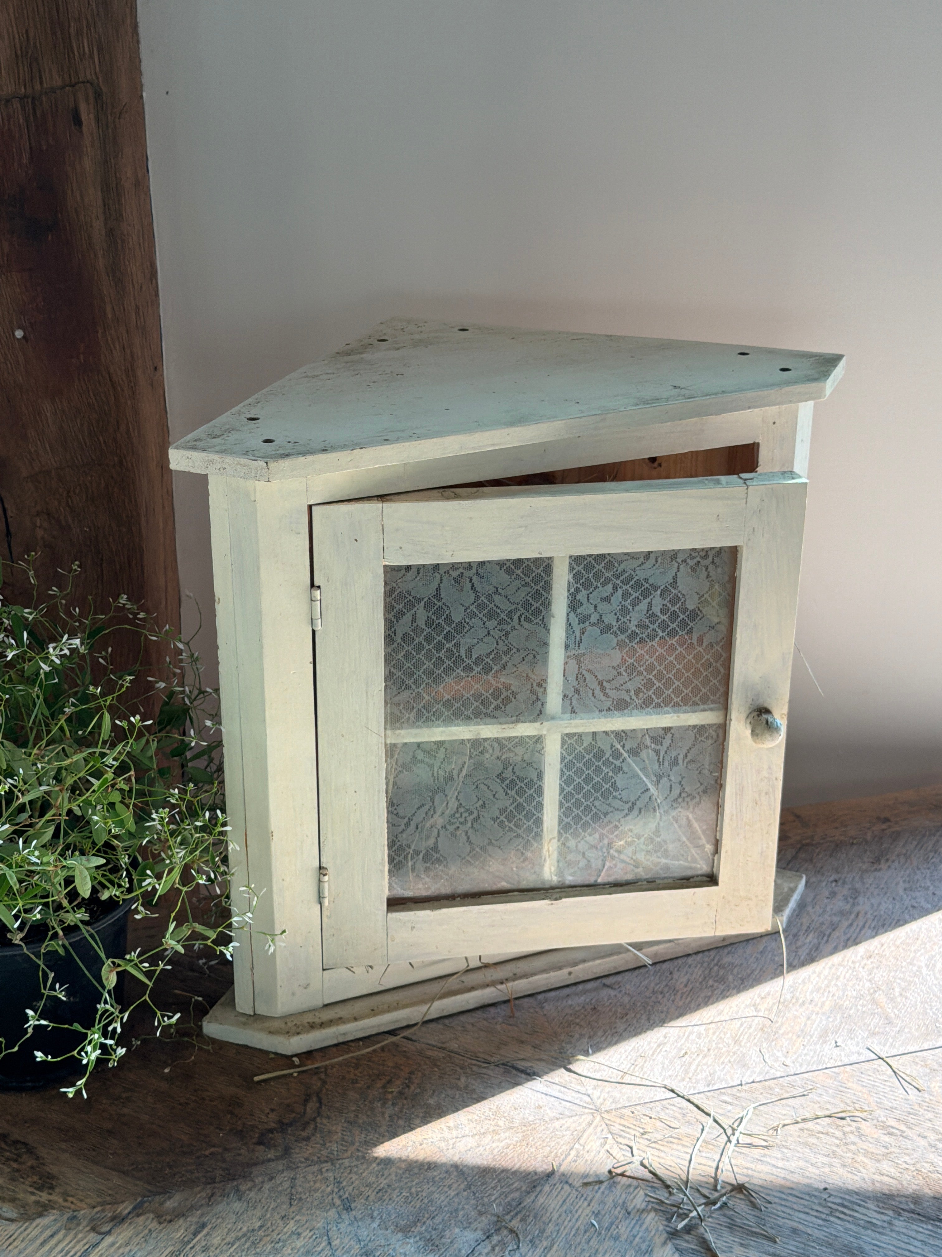 Small White Corner Cabinet