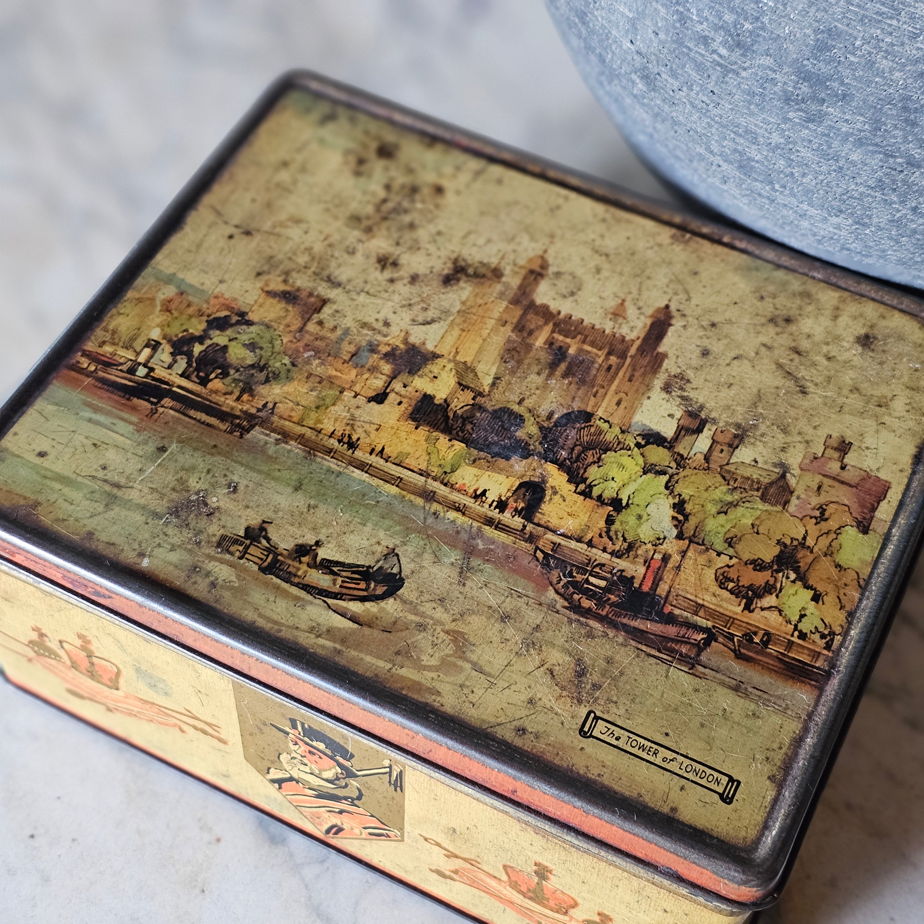 Thornes Toffee Tin